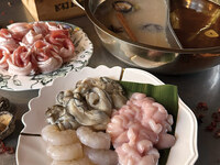 KAIFAN Two-Color Hot Pot Seafood Course - 2 hours all-you-can-drink included