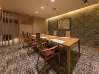 "Guaranteed Private Room" Hospitality Plan - Free Drinks Included - *For 4 or more people