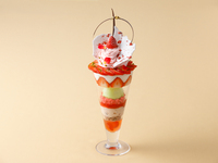 WEB予約限定【12・1月】グリンデルワルドパフェ～イチゴレトロ～（コーヒーまたは紅茶付き）