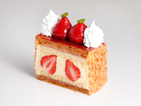 あまおうナポレオンパイ