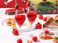 [Drink Option] Alcoholic Cocktail "Strawberry Kiss" +2,800 yen