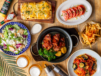 【お料理のみ】忘年会・新年会・女子会などのパーティーに♪ 前菜、お肉、パスタなどを楽しめる「スタンダードコース」