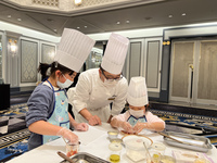 【1月25日】《NOC/NOL会員様》ホテルでパティシエ気分&ビュッフェ　会員大人￥9,000（税金・サービス料込）