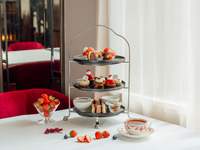 いちごとチョコレートのアフタヌーンティー / フリードリンク付