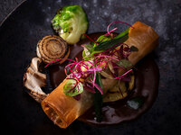 ≪Seasonal Dinner Set≫Phyllo Pastry with Sea Bream and Crab, Served with Sauce Américaine