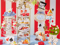 【2部限定！】【カフェフリー】アリスのストロベリーアフタヌーンティー（平日）