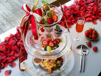 【90分フリーフロー付】贅沢あまおうのアフタヌーンデザートセット