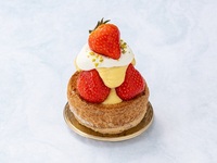 あまおう苺のシュークリーム