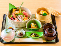 Sashimi Gozen (assorted sashimi set)