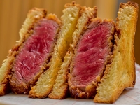 個室確約【THE 梅田うしみつコース】最初から最後までうしみつを楽しめるコースです。和牛のウフマヨユッケ　〜キャビア添え〜、ヒレ肉のブリオッシュカツサンド、厳選焼物6種をご提供！