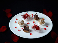 【Dinner】 Valentine Dinner + the glass of rosé champagne