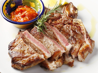 骨付き牛ステーキ〈チュレトン〉