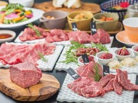 【乾杯ドリンク付きクリスマスコース】タンの食べ比べや熟成和牛最高級部位の塊肉、サーロインの焼きすきなど