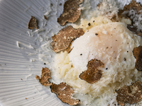 【エレガンテ】スープ＋前菜＋スペシャリテ＋パスタ＋選べるメイン＋デザート盛り合わせ＋カフェ