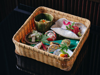 New Year's Time Sale Aki