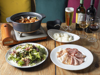 12/22スタート！【両国テラスのわいわい鍋プラン】イタリアントマト鍋+前菜２品＋自分で注げる生ビール2種＆樽生ワイン6種含む飲み放題120分付き！