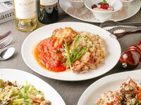 ◎新春特別★17時入店限定1000円OFF！【飲み放題120分】】絶品ローストチキンのカジュアルプラン