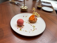 【11月～12月】LOKAL HOUSE特製スワンタルトセット