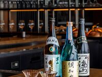 日本酒テイスティング – ディスティンクティブ・エクスペリエンス