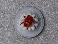 季節のショートケーキ いちご 丸型 4名様分【 ¥4,300円(税別) 】