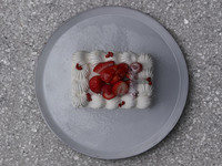 季節のショートケーキ いちご 四角型 4名様分【 ¥4,300円(税別) 】