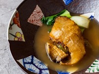 Special course with stewed shark fin, 8 dishes total