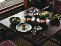 [WEEKDAY] A course of 6 dishes, including hassun and hand-rolled sushi