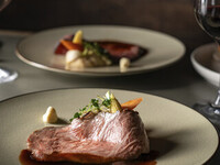 スパークリングを含む75種類と充実の2hプレミアム飲み放題付　氷温熟成牛などカジュアルにイタリアンを堪能　全7品　【luce course】※年末限定