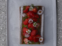 季節のフルーツタルト いちご 4名様分【 ¥4,700円(税別) 】