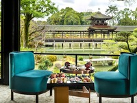 【3~5月】春の京アフタヌーンティーセット「苺と八重紅しだれ」