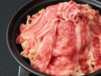 Món Sukiyaki thịt bò đen Nhật Bản