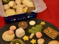 クリスマスクッキー缶(１０種の贅沢アソート)