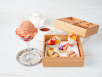 お正月限定組子箱といちごモンブランのミニパフェ(コーヒーまたは紅茶付)