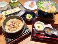 Weekday only! [Seasonal Feast Lunch] "Small pot of seasonal fish in golden broth and our specialty! Sundarushi radish tempura" & "Chicken rice in a pot with rice topped with hitsumabushi" Weekday special price 1,990 yen