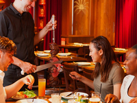 【年末特別ディナー】松坂牛を含む19種類シュラスコ食べ放題と約50種類のブッフェ、飲み放題付き