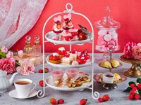 10%OFF【土日祝：いちごのミニパフェ付】真っ赤ないちご尽くしのアフタヌーンティー（2時間カフェフリー1/7～）