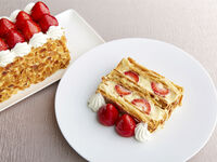 【2026年2月～】苺のミルフィーユ＋シャンパンセット