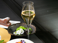 Somente em janeiro [Byakrin] Filé de carne bovina preta A5 Nakayama, molho tártaro de carne bovina preta japonesa popular e outros pratos do menu especial de Ano Novo (7 pratos)