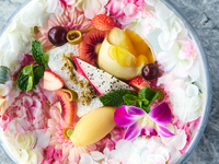 【晚餐】含花盤！休閒晚餐套餐（含主菜和麵條共6道菜）+1杯飲料 7500日元