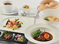 【ランチ】【香港コース】薬膳スープや手包み点心、自家製ダックなど楽しめる人気のランチコース＜全8品＞＋カフェ★個室確約★　　