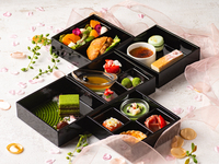 Five-tiered afternoon tea set "Winter Kyoto Kasane" + small souvenir included (December to February)