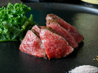 [N1 Course] A casual course including a seasonal all-you-can-eat platter topped with naminami's specialty hand-rolled sushi and grilled Wagyu beef