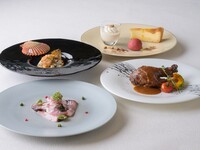 【マンスリーランチ】  毎月内容が変わるシーホースのランチコース。 旬の食材を取り入れた一皿一皿を気軽にお楽しみいただけます。ご旅行や日常の中での少し特別なランチにおすすめです。全4品・テーブルチェック予約限定選べるワンドリンク付き