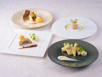 【記念日ランチプラン】マンスリーランチ＋伊勢海老ビスク＋ワンドリンク＋お祝いブーケ＋お祝いデザート　2026年4月以降はこちら