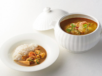 [Especialidade: Curry de frutos do mar ao estilo tailandês, salada pequena, sorvete e bebida após a refeição inclusos] (Somente reservas online) Clique aqui para mais detalhes a partir de abril de 2026