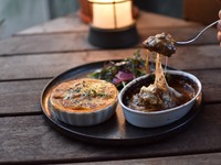 (February only) Weekends: 2/3~ Warm winter stone oven lunch (winter only)