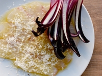 真鯛のクルード　レモンヴィネグレットとホースラディッシュ