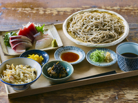 [Lunch set] Sashimi and soba set