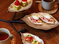 3/1-4/30 [Afternoon Tea + Gym & Pool Access] Strawberry Afternoon Tea