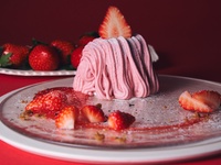 【农场直送草莓节】饮品套装 / “明日香红宝石”草莓蒙布朗